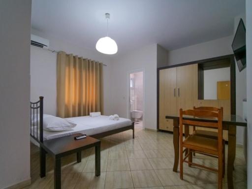 Vironas Hotel Химара Экстерьер фото